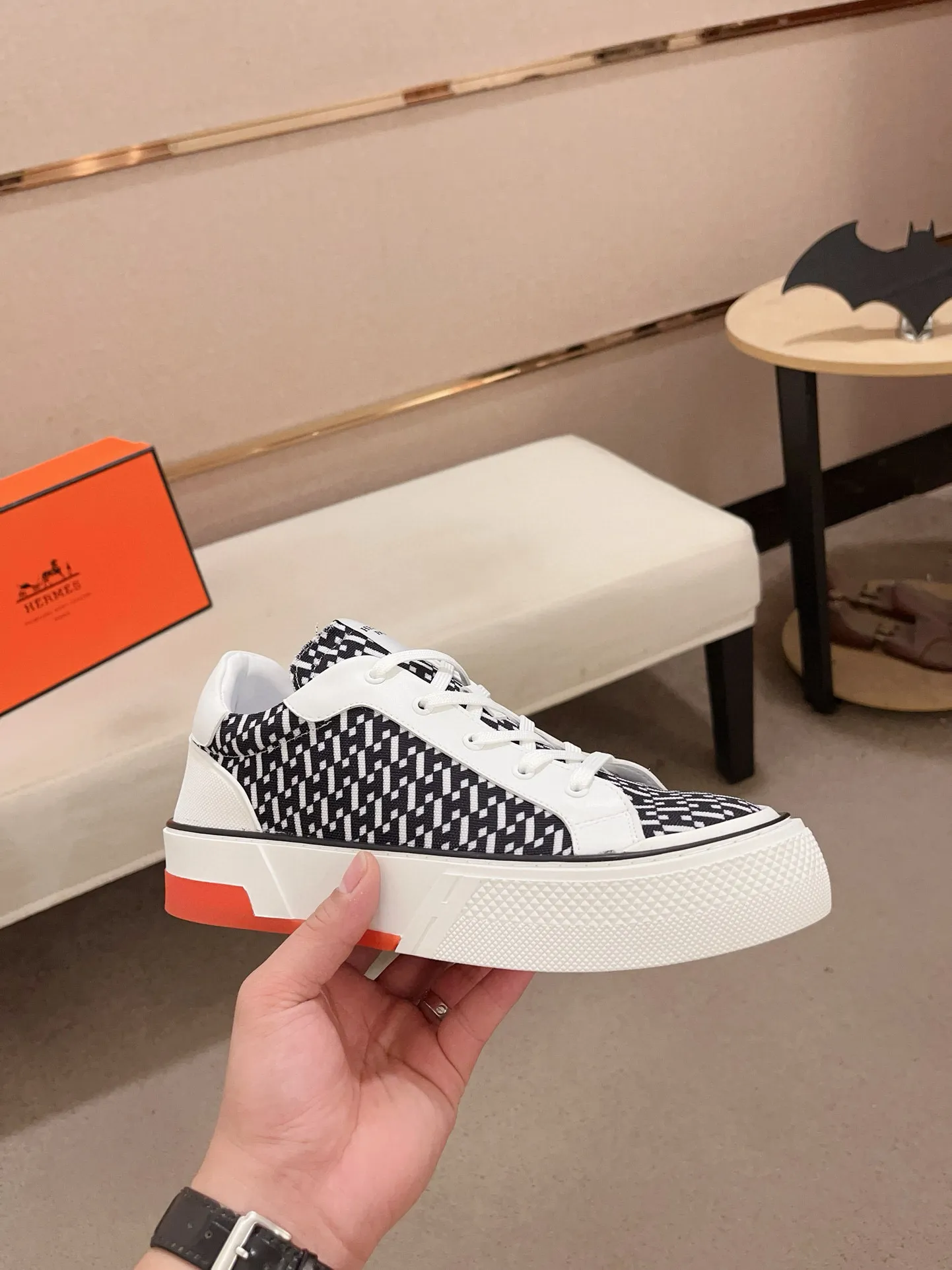 Men's clothing and shoes💰: 440💰《HERMES》【Classic Original Version】Hermès; Top 🔝 Purchasing Agency 🔍🔍Latest 🇺🇸Sold simultaneously at counters, original imported from Italy ▲▲Cow leather▲ ▲Exquisite workmanship (Italian 🇮🇹imported water-dyed 🐂cowhide lining) sole: original sole provided by the original factory, ⚠️exclusive double-layer activity·TPR·rubber·combined molded outsole; Code number: 38-46
